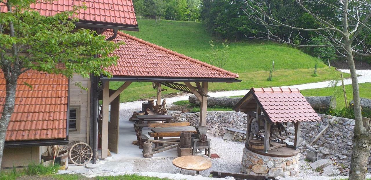 Estate Marjetin Dom Hotel Idrija Exterior photo